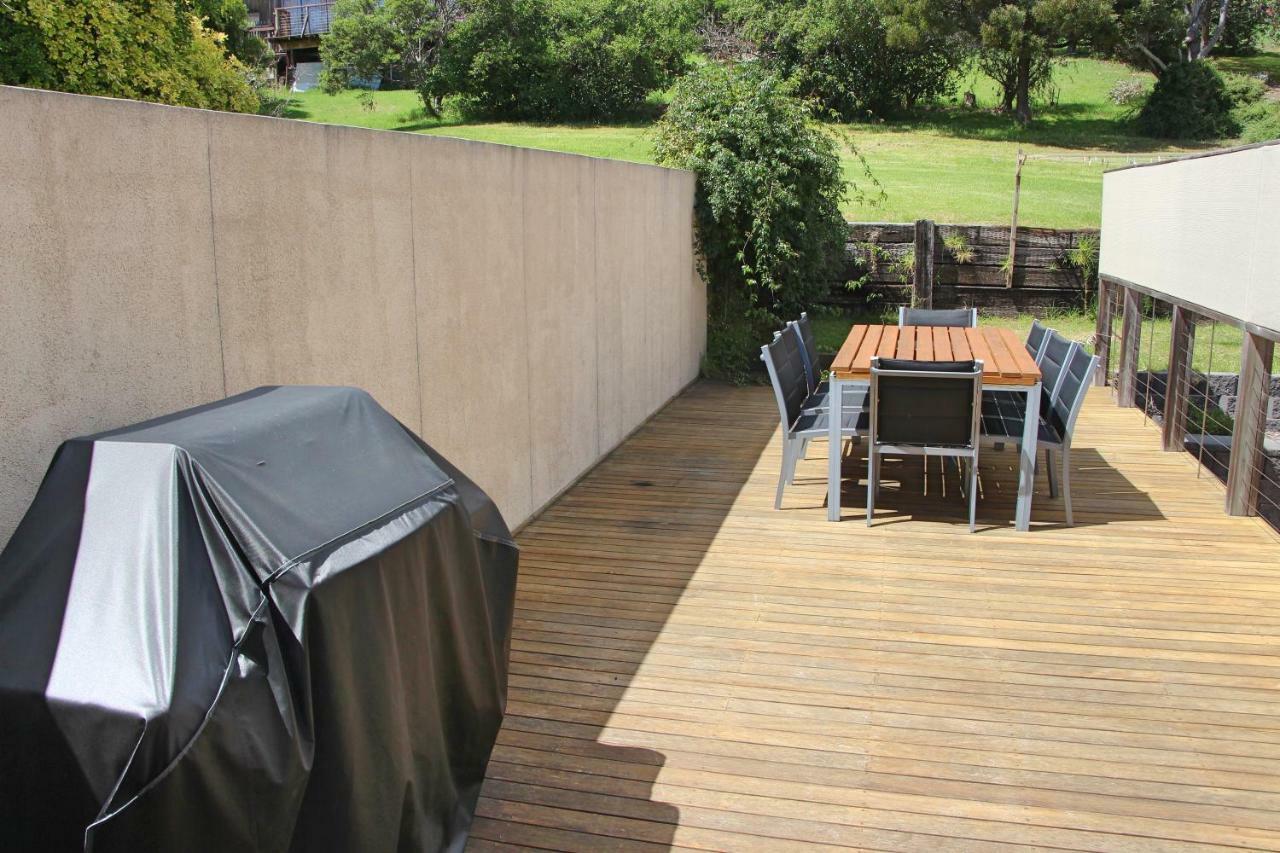 Quarterdeck Apartment Binalong Bay エクステリア 写真